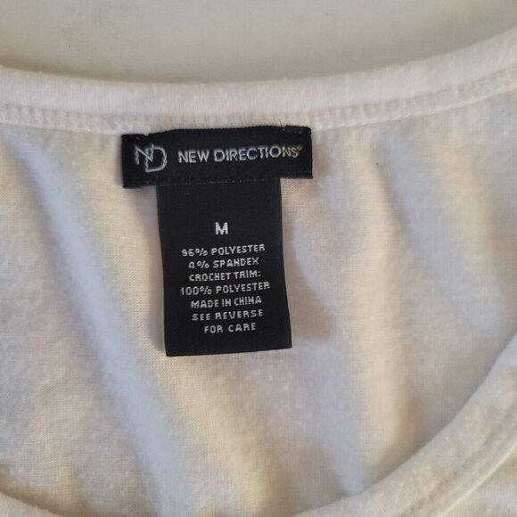 New Directions Off White 3/4 Length Lace Sleeve Asymmetrical Top Size M - Picture 7 of 9